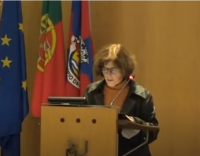 deputada bloquista lendo a moção